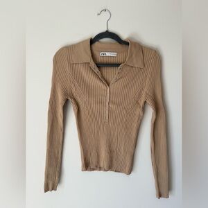 Zara Women's Tan Ribbed Button Up Top